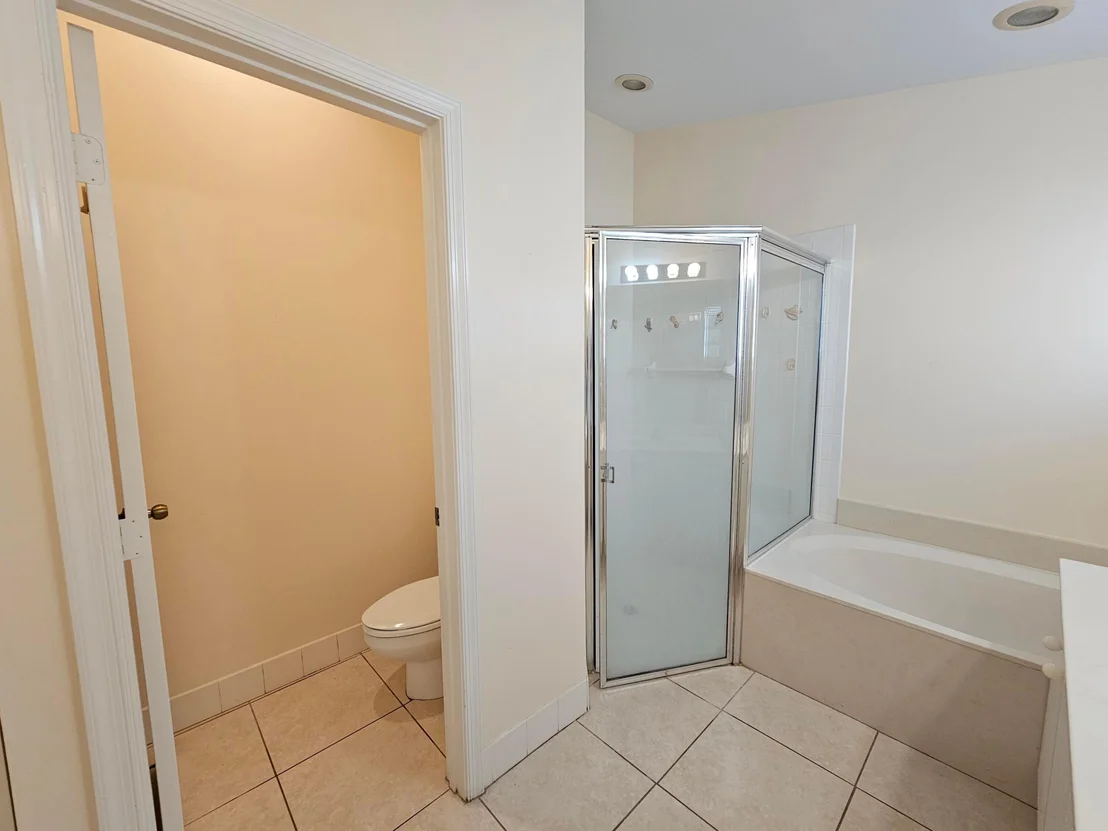 Photo of 12827 HAMPTON LAKES Circle