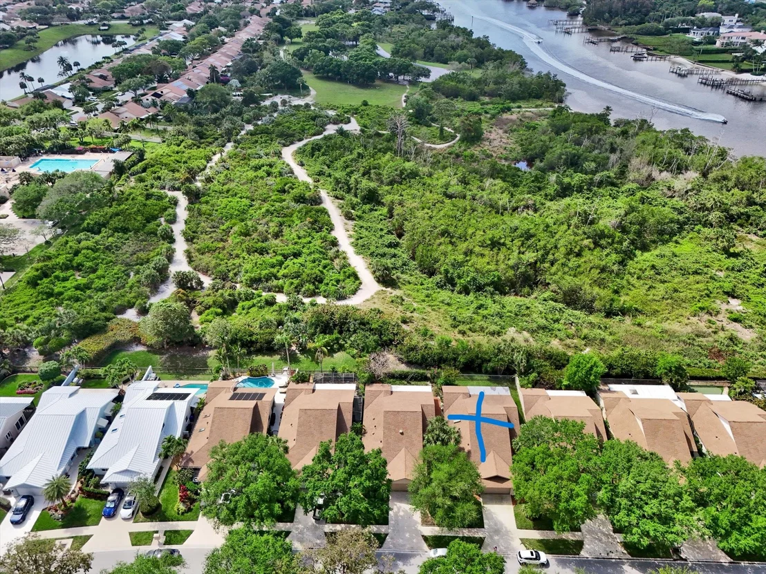 Photo of 316 River Edge Road