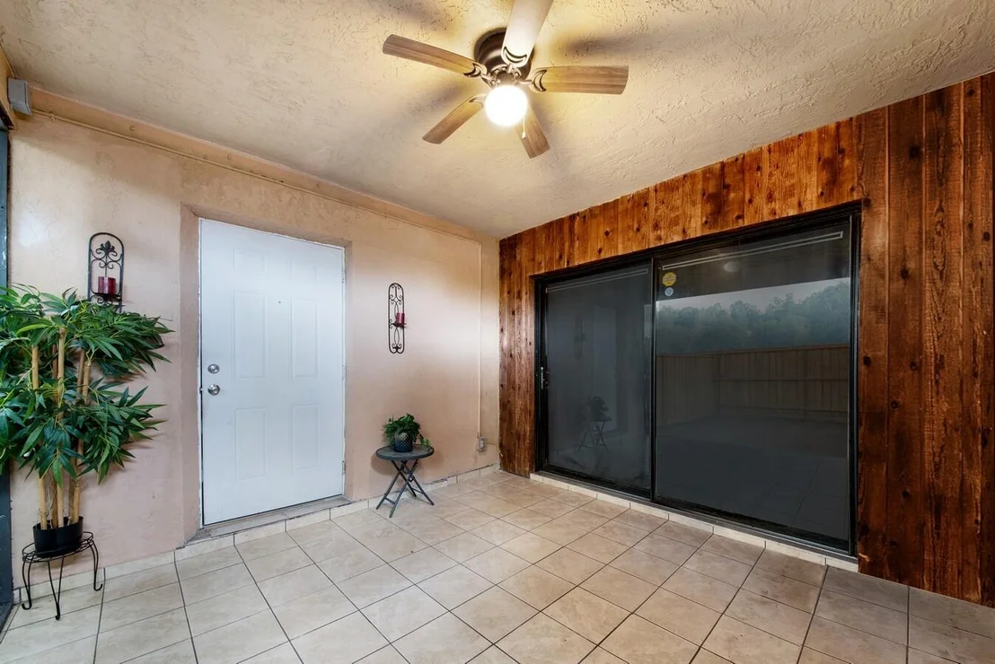 Photo of 2075 SW 24th Circle