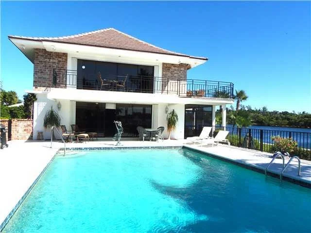 Photo of 960 Indigo Point
