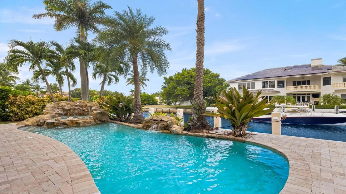 Photo of 929 Banyan Drive