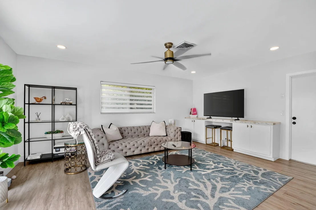 Photo of 891 Hickory Terrace