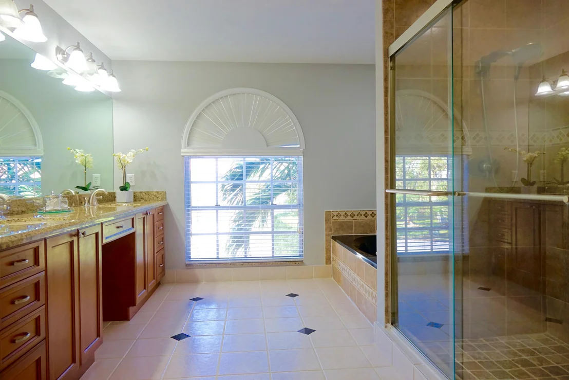 Photo of 11061 Lakeaire Circle