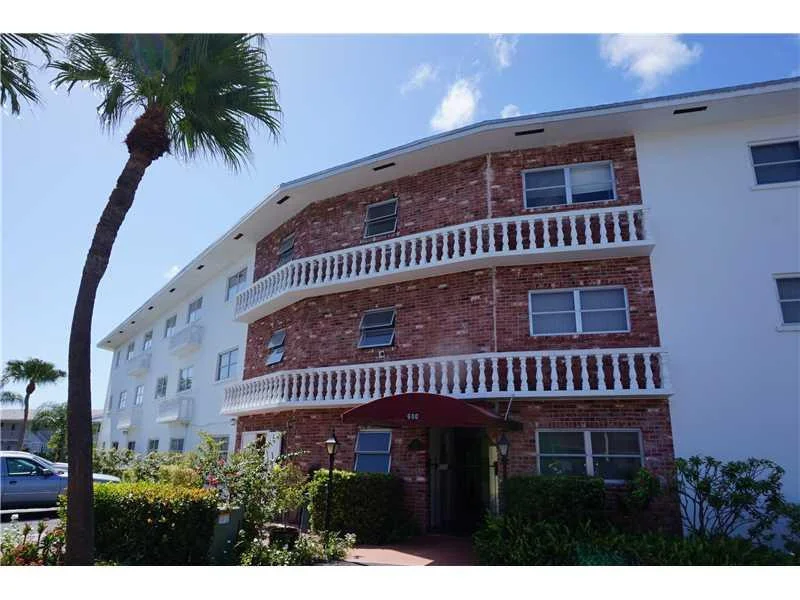 Photo of Unit 302 at 600 Pine Drive