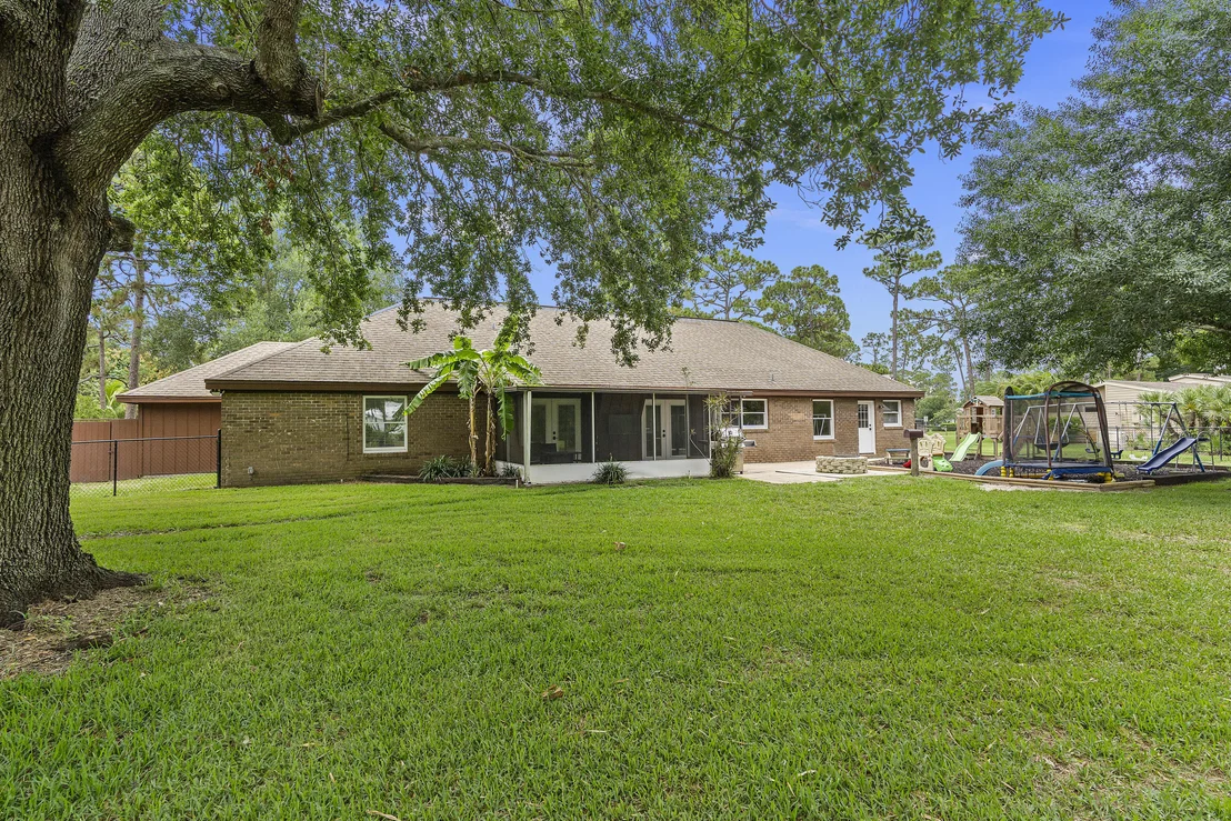 Photo of 8521 Hidden Pines Road