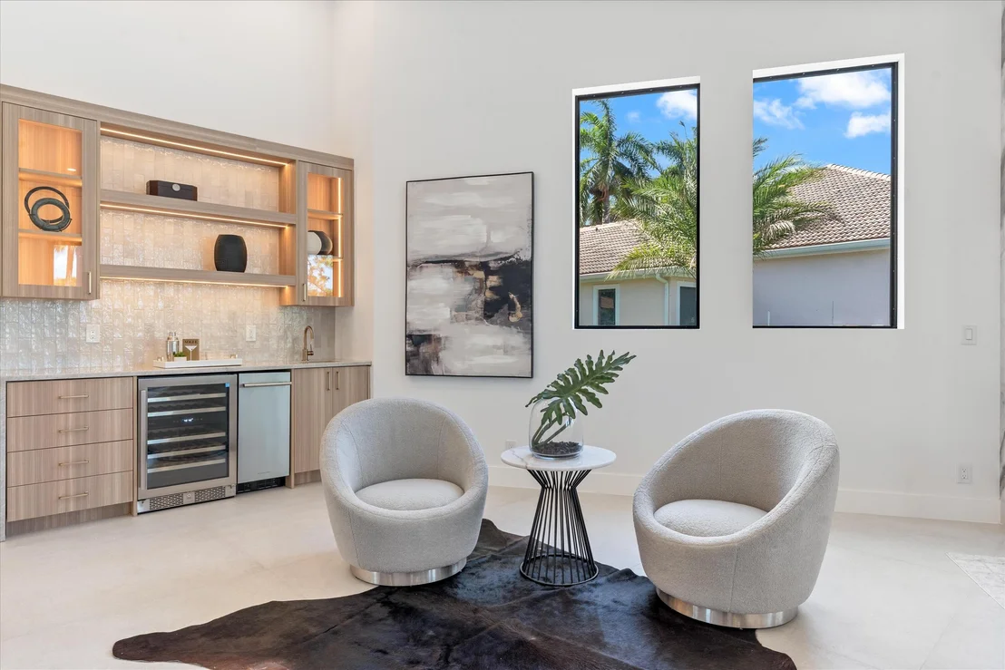 Photo of 2525 Seminole Circle