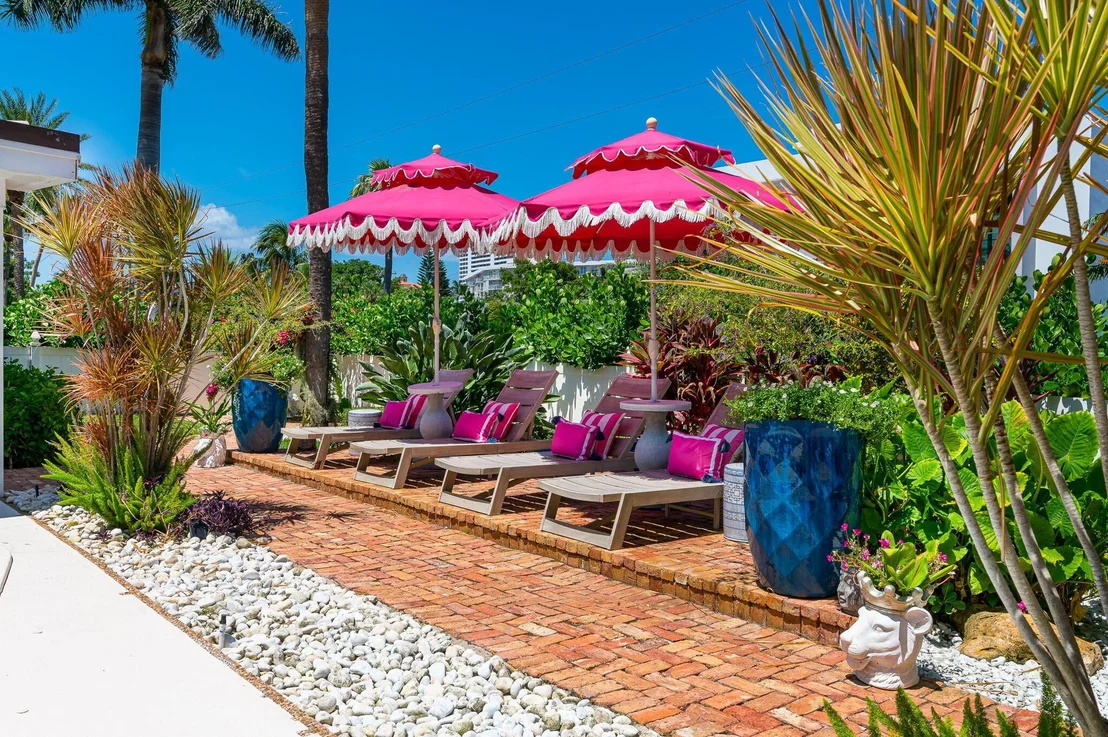 Photo of 810 Valencia Drive