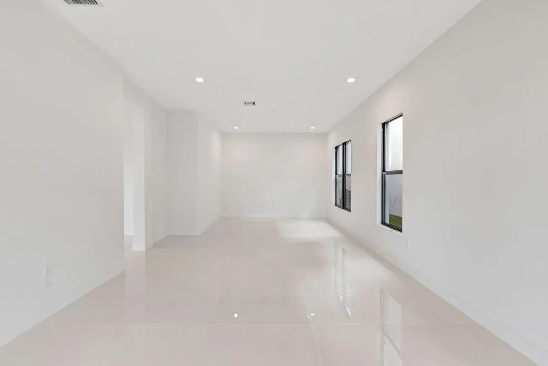 Photo of 9436 Riverside Park Drive