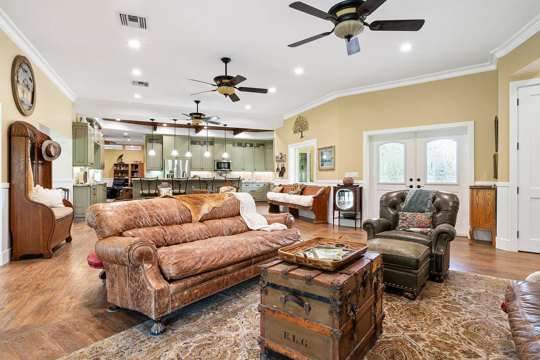Photo of 6624 Dillman Road