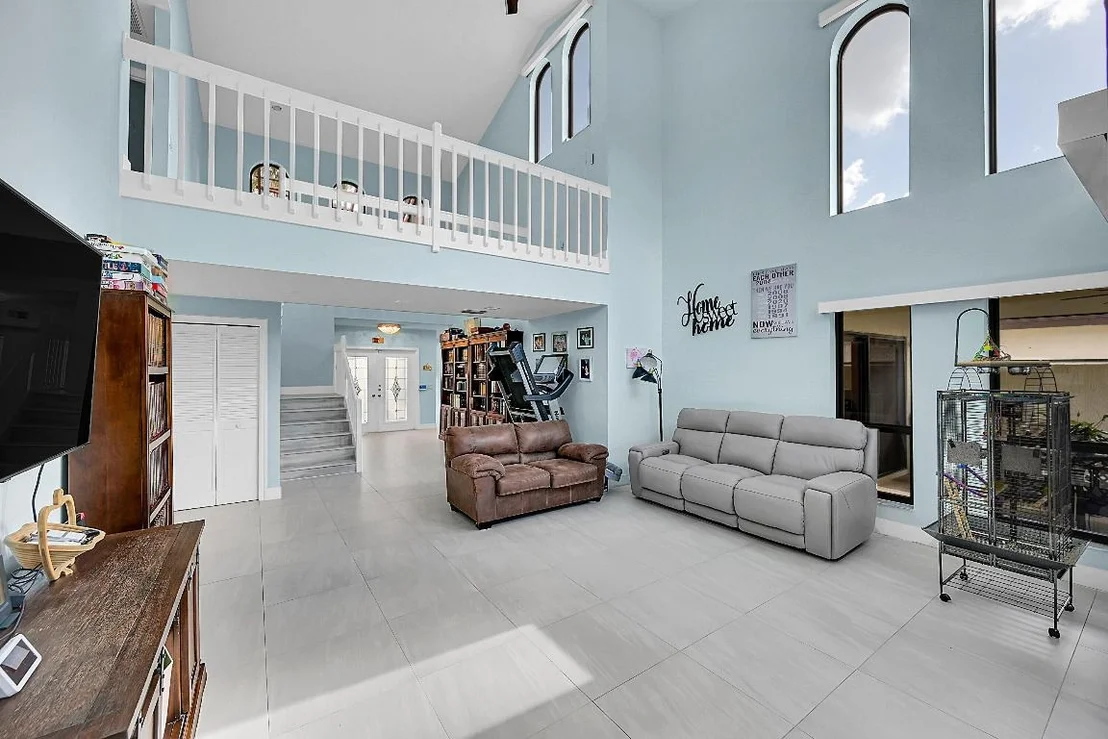 Photo of 22573 Esplanada Drive