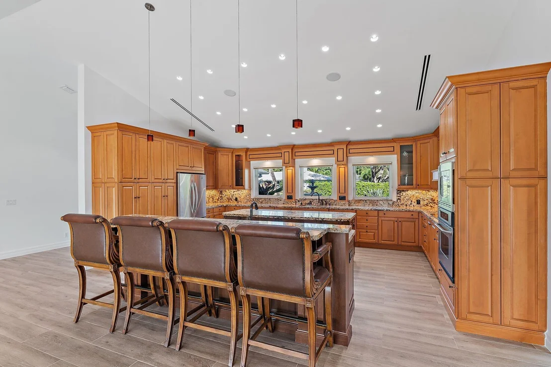 Photo of 209 Fairway W