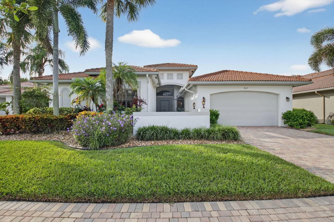 Photo of 9237 Isles Cay Drive