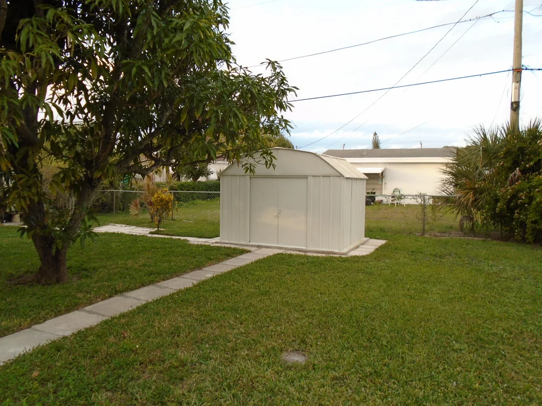Photo of 831 El Prado