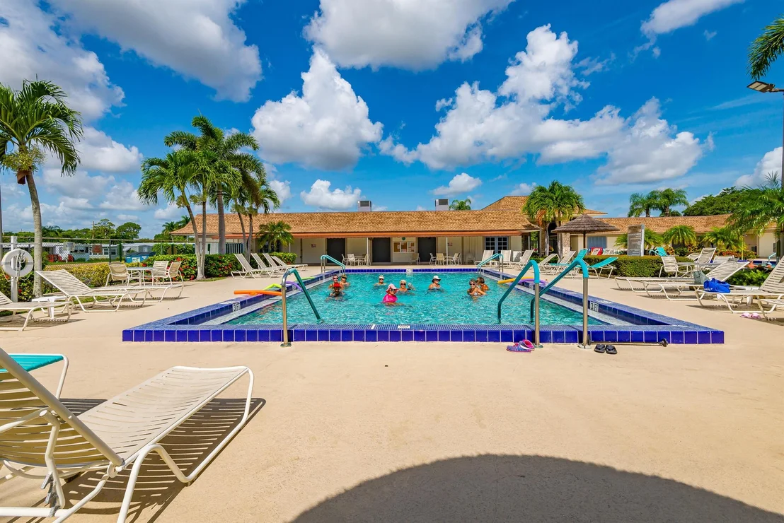 Photo of 56020 Amparo Bay
