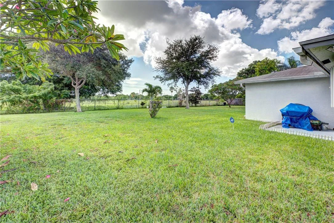 Photo of 1666 NW 7th Drive