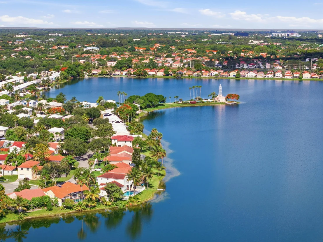 Photo of 6582 Bayfront Drive