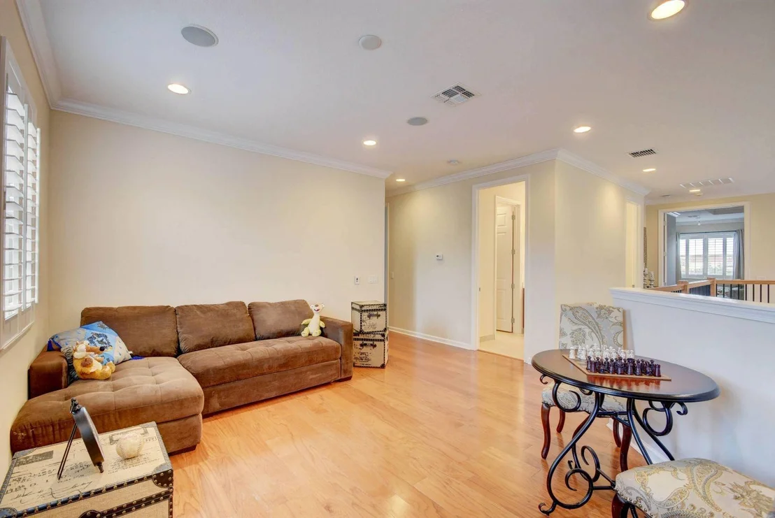 Photo of 9536 Phipps Lane