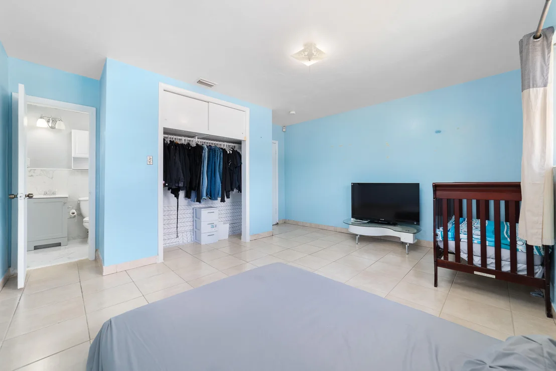Photo of 2210 Everglades Drive