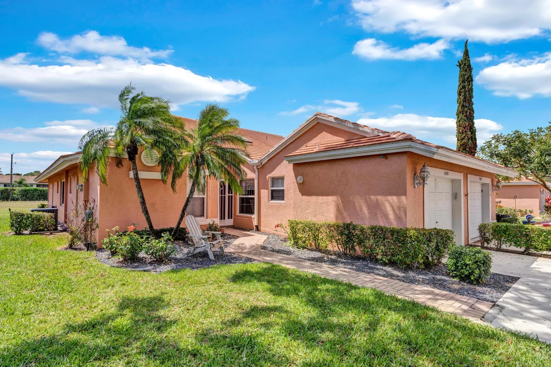 Photo of 5674 Royal Lake Circle