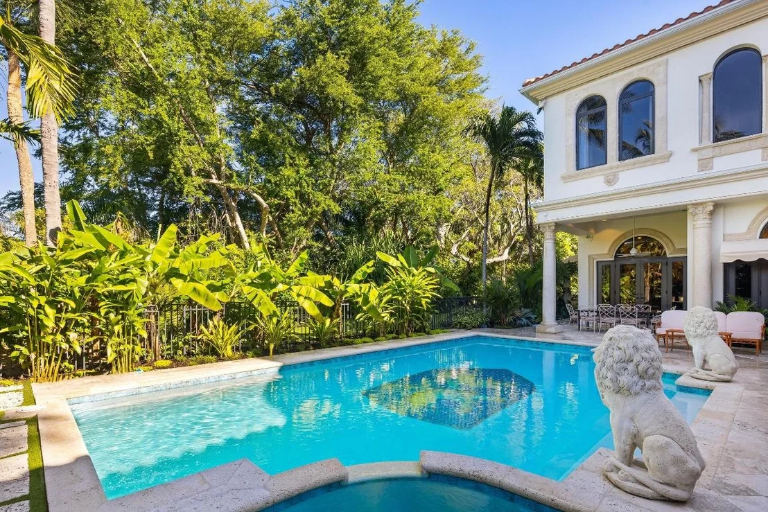 Photo of 422 Addison Park Lane