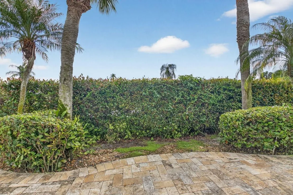 Photo of 6165 Bay Isles Drive