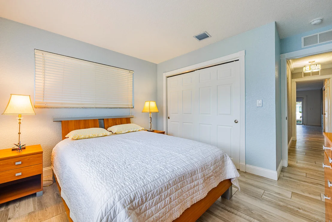Photo of 801 SE 5th Terrace