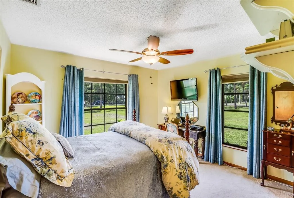 Photo of 15899 118th Trail N