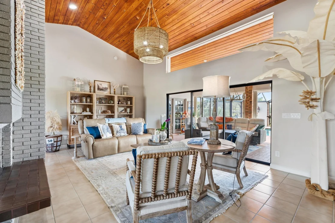 Photo of 427 Glenbrook Drive