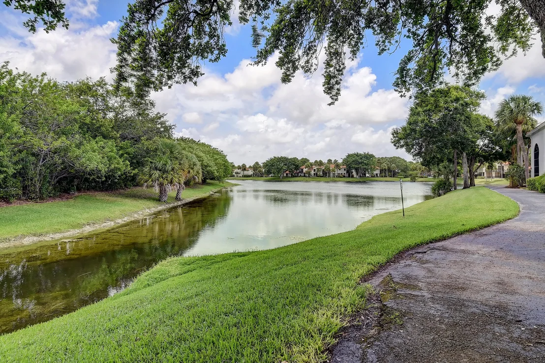 Photo of 5512 Fox Hollow Drive