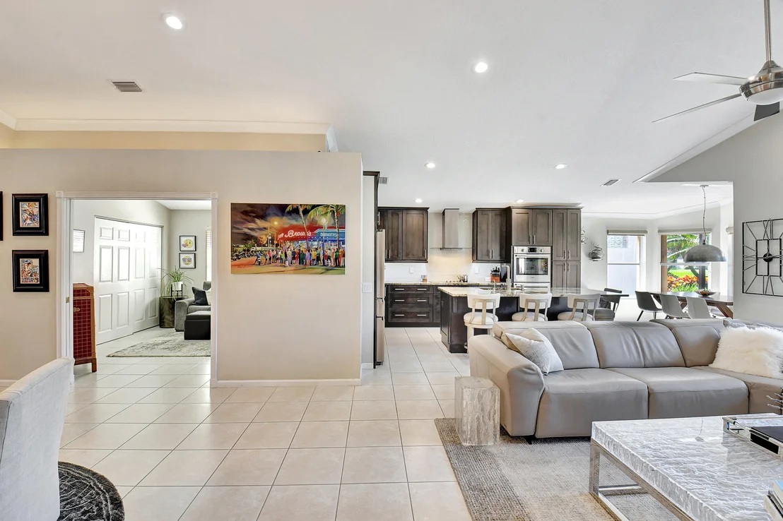 Photo of 11155 Polynesian Way