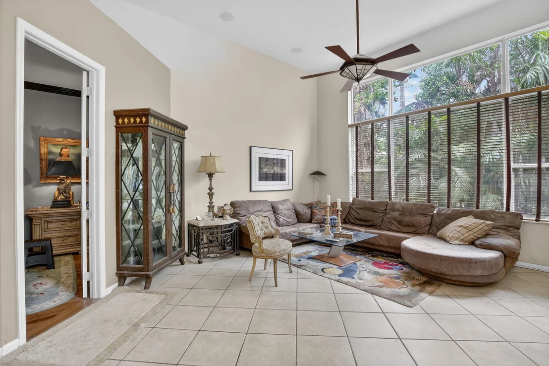 Photo of 8106 N Savannah Circle