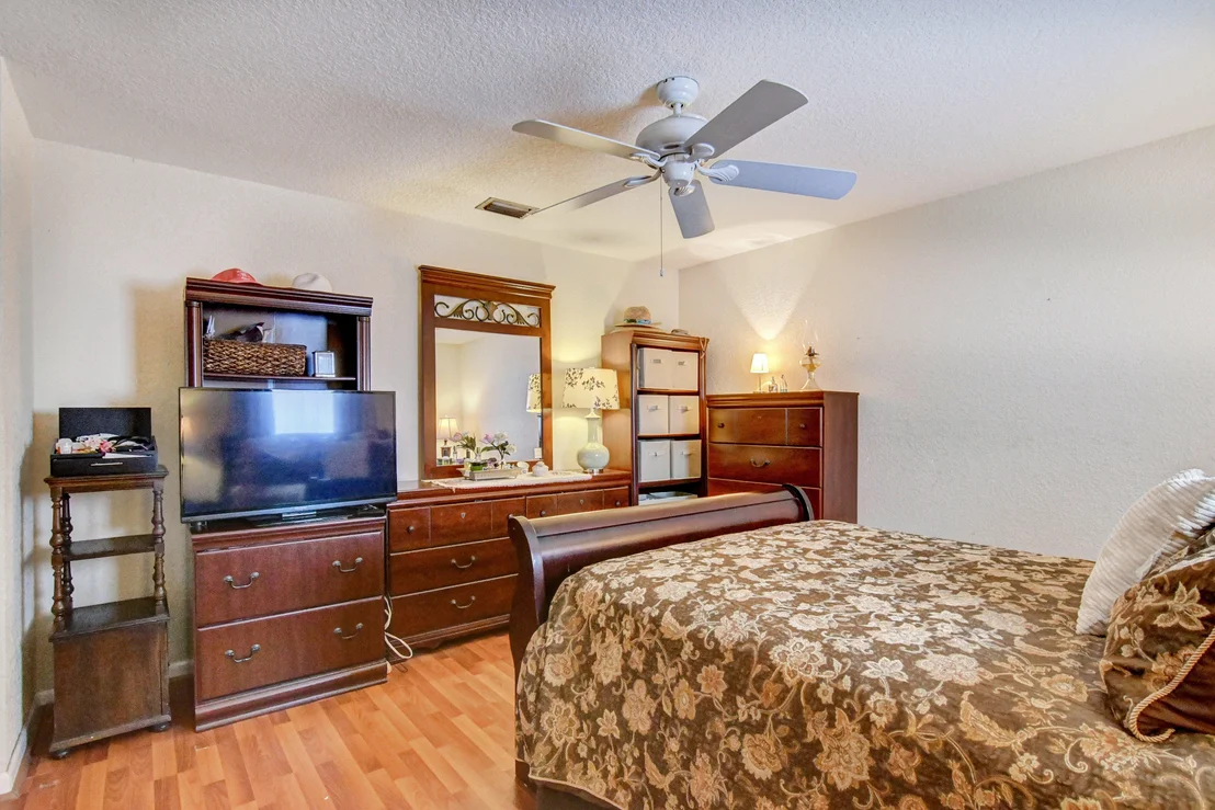 Photo of 6194 Moonbeam Drive