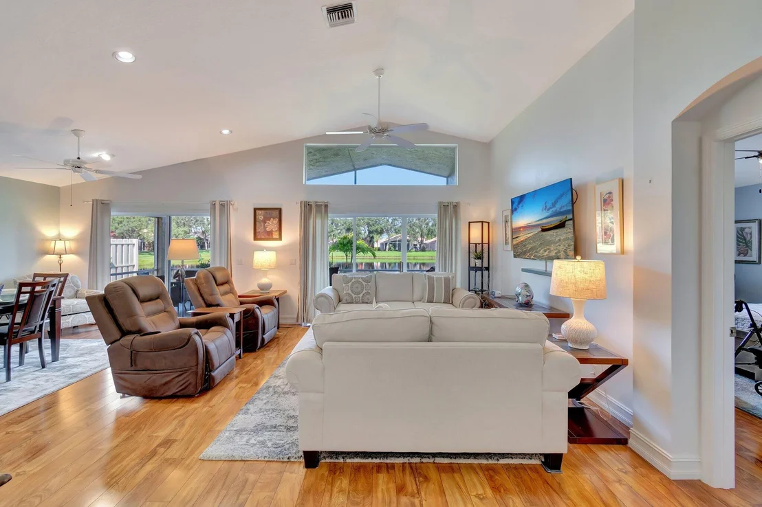 Photo of 7365 Lugano Drive