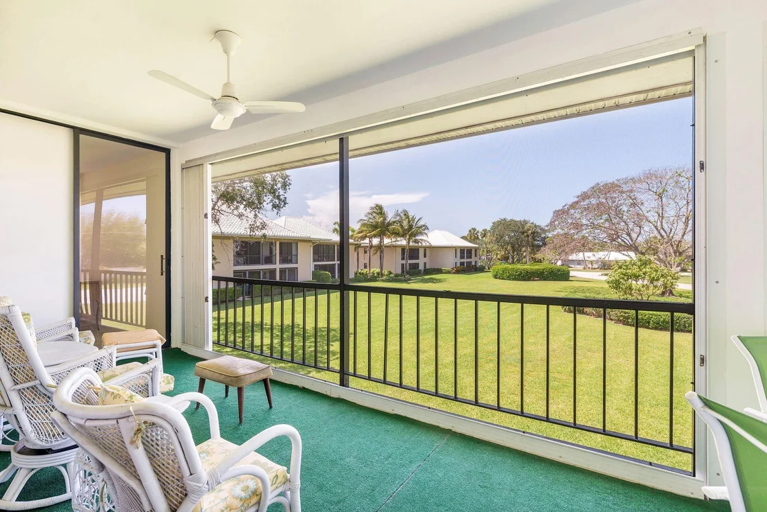 Photo of Unit E at 5 SE Concourse Drive