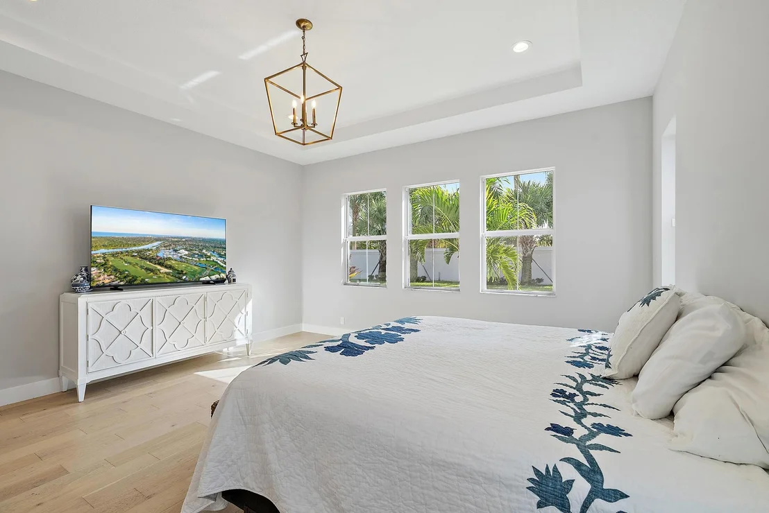 Photo of 9316 Crestview Circle