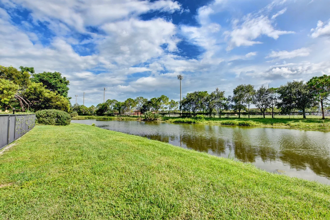 Photo of 6176 Spring Isles Boulevard