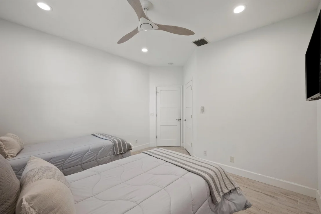Photo of 106 TOTEKA Circle