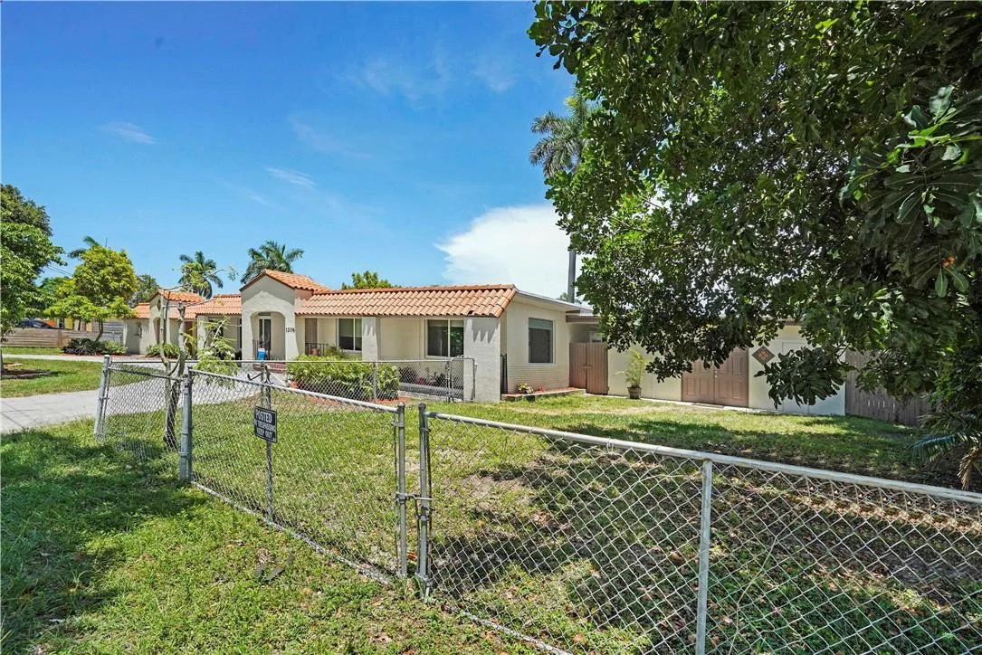 Photo of 1206 Pine Road