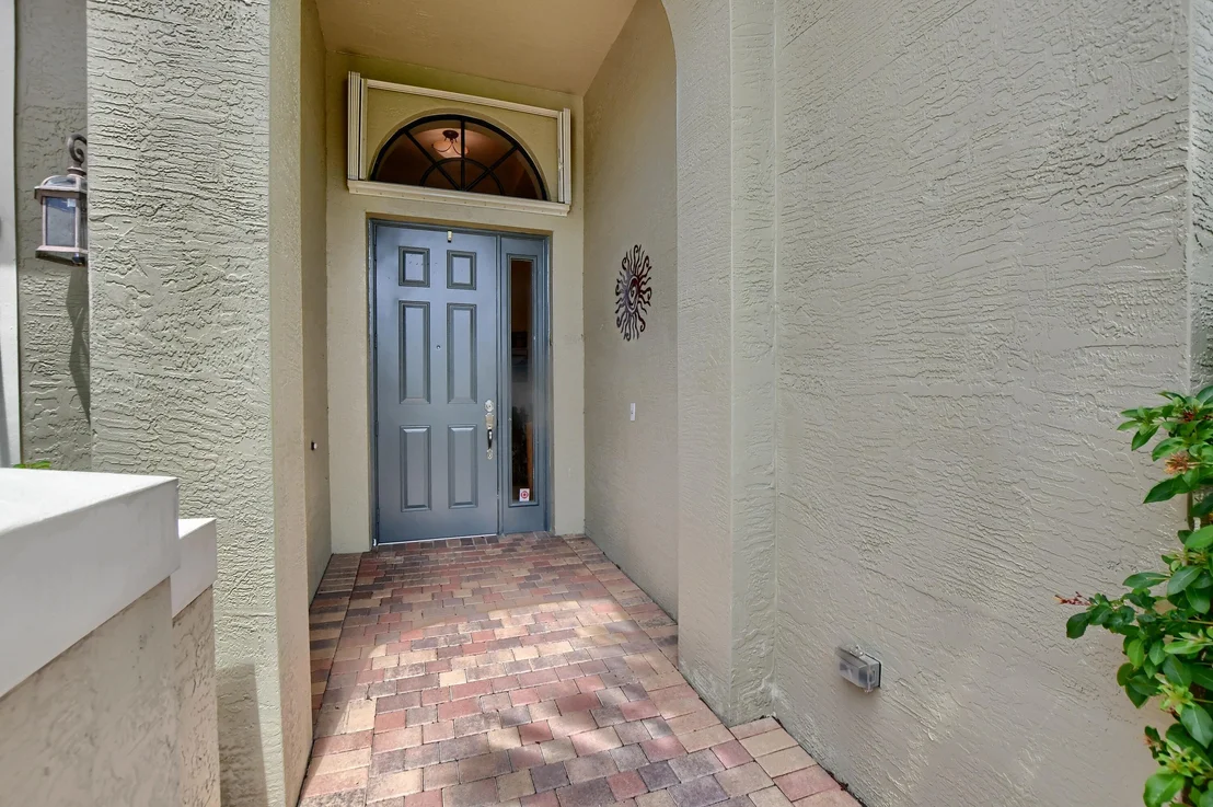 Photo of 9744 Isles Cay Drive