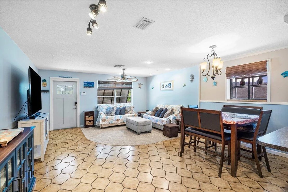Photo of 7741 4th Terrace