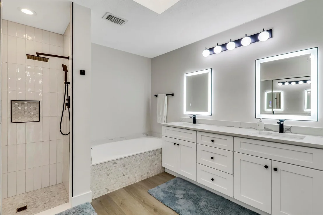 Photo of Unit A at 104 Half Moon Circle