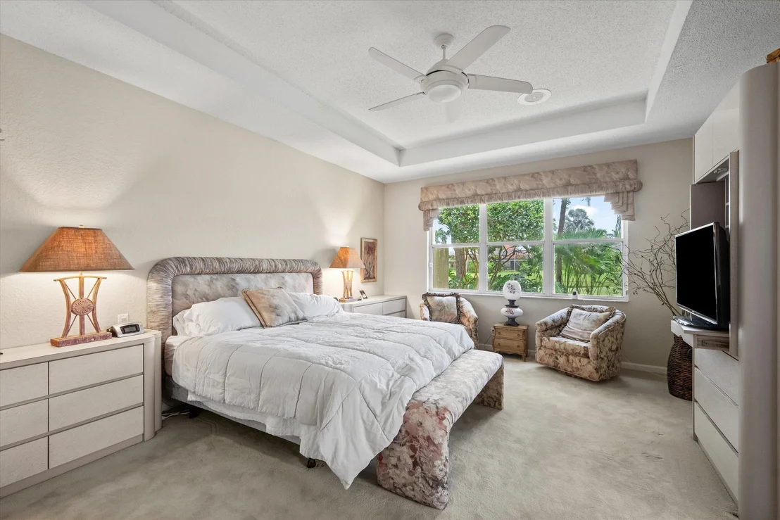 Photo of 4674 HAZLETON Lane