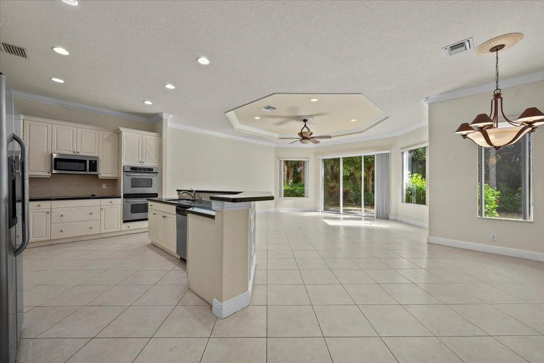 Photo of 9165 Pineville Drive
