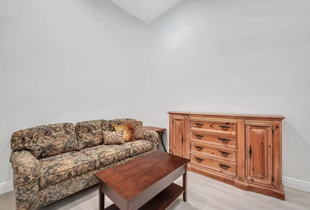 Photo of 8591 Logia Circle