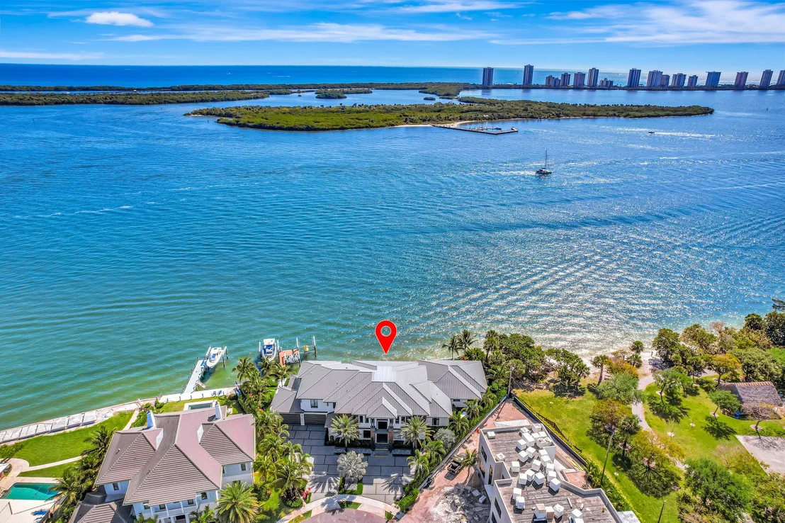 Photo of 712 Lakeside Circle