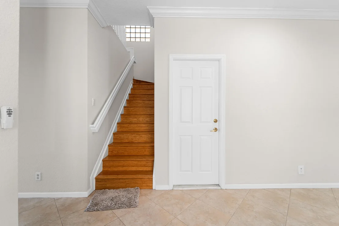 Photo of 4341 NE Lake Lucerne Circle NE
