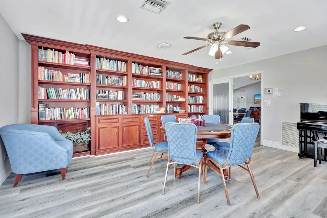 Photo of 6101 Hook Lane