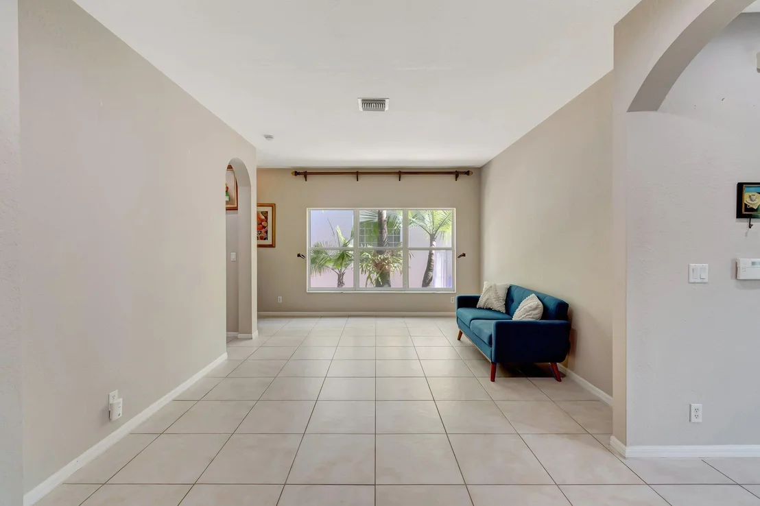 Photo of 6788 Hendry Drive