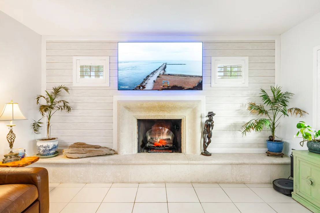 Photo of 1920 Jacaranda Drive