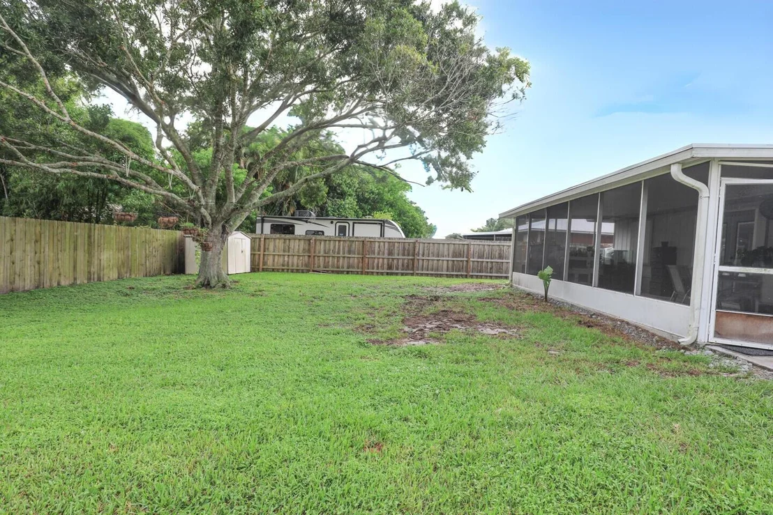 Photo of 6103 Palm Drive